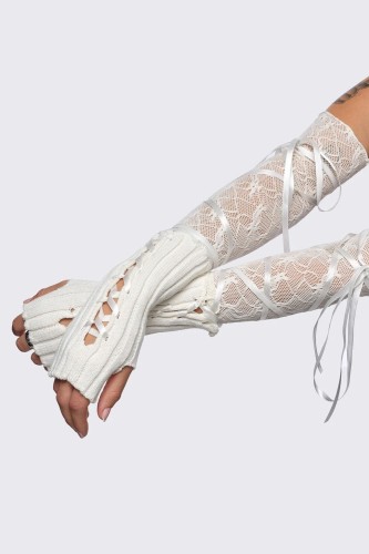Lacette Arm Warmers in White - Minga London