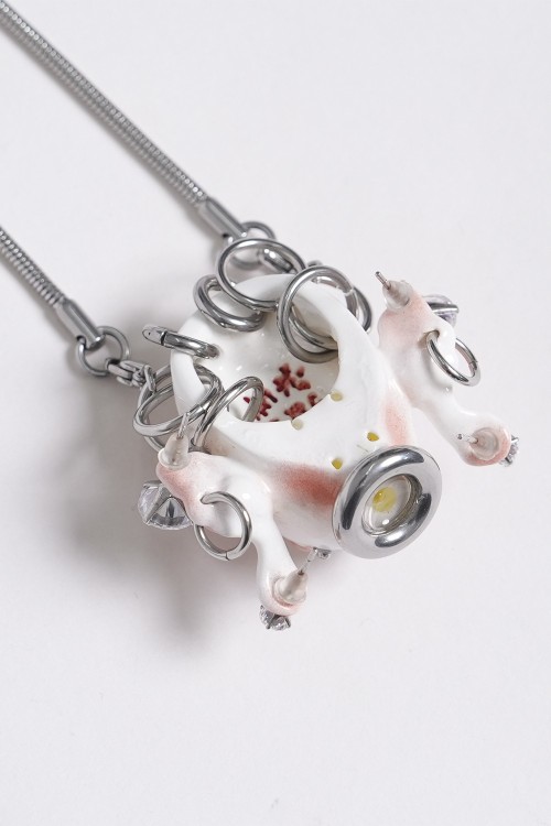 Collar Piercing Alien Head en Blanco - Devil Fashion