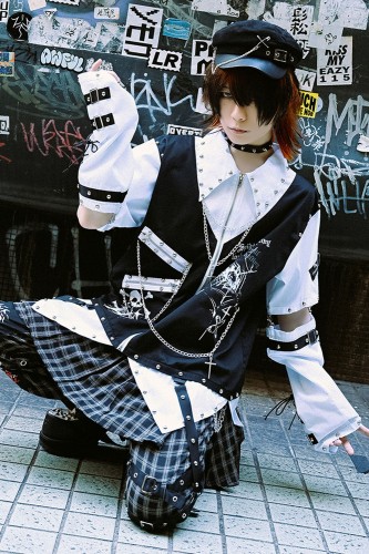 Top Chaleco Bionic Demon en Blanco x Negro - Jill Punk 2