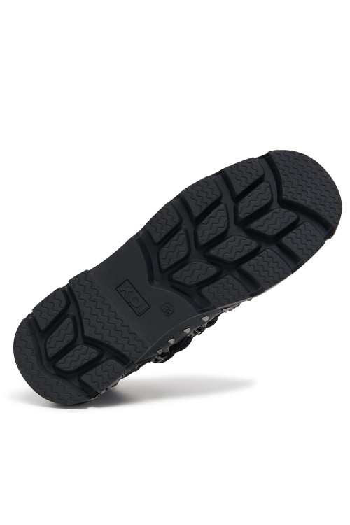 Thurnax Platform Sneakers in Black - Koi