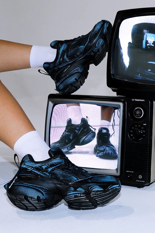 Faded Sports Sneakers - Hatsune Miku x Koi Footwear