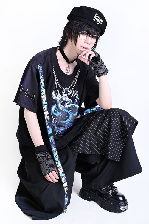 Immortal Snake Oversized T-shirt in Black x Blue - Jill Punk