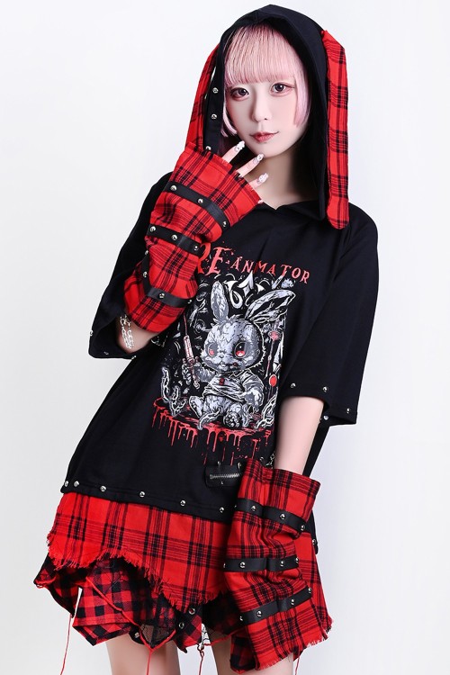 Top con Manguitos Re-Animator Bunny en Negro x Rojo - Jill Punk