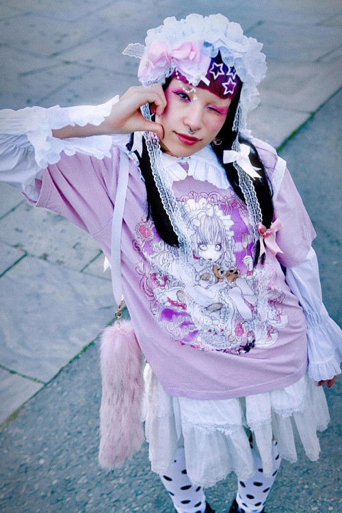 Yoh's Monochrome World x Madame Chocolat Vintage Style T-Shirt - Dusty Pink