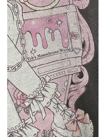 Camiseta Estilo Vintage Yoh's Monochrome World x Madame Chocolat - Gris Charcoal