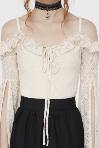 Top Bardot de Encaje Breathless en Marfil - Killstar 2