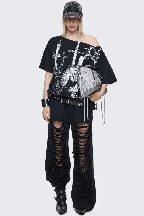 Crown of Swords Offshoulder T-shirt - Minga London