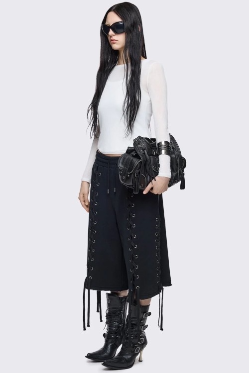 Grip Bermuda Shorts - Minga London