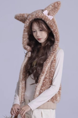 Lovely Deer Vest - Rose Island