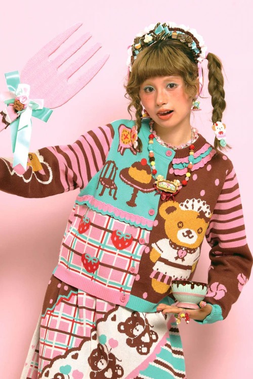 Cárdigan Tea and Biscuits ~ Lutra Jump