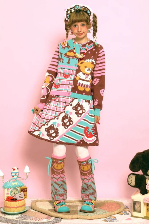 Tea and Biscuits Cardigan ~ Lutra Jump