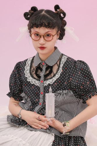 About Love Blouse in Black x White ~ Lutra Jump