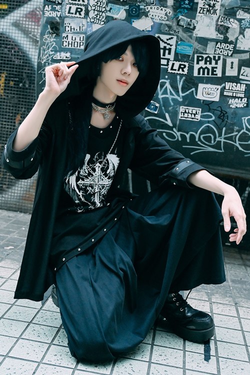 Top Efecto dos Piezas con Capucha Crossed Angel en Negro - Jill Punk