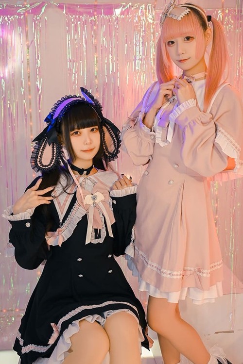 Vestido de Manga Larga con Capa Love Magic Circle en Rosa - Jill Punk