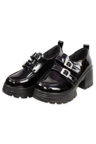 Jirai Patent Leather Shining Buckle Moccasins