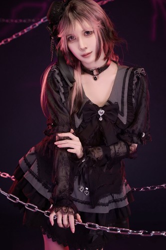 3-Piece Set: Dress + Arm Warmers + Overskirt, Roman Serenade Gray x Black - Jill Punk