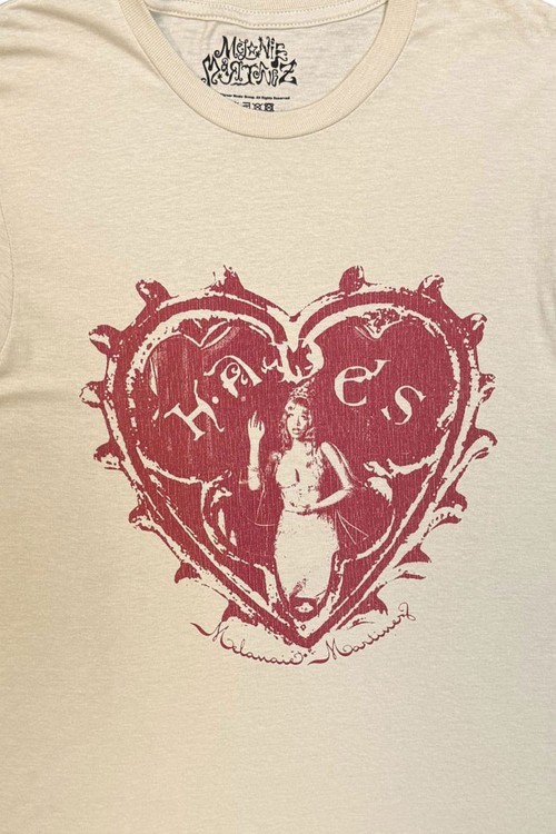 Camiseta MELANIE MARTINEZ: Thorn Heart en Beige - Official