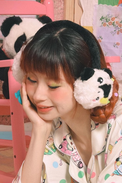 Panda School Earmuffs - Lutra Jump