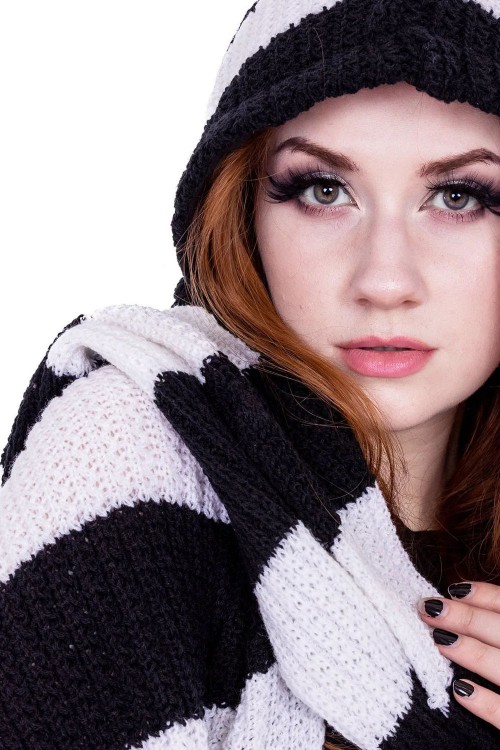 Zenni Scarf with Hood - Black x White