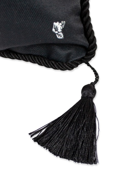 Yoh's Monochrome World x Madame Chocolat - Cojín Yasasii Yume