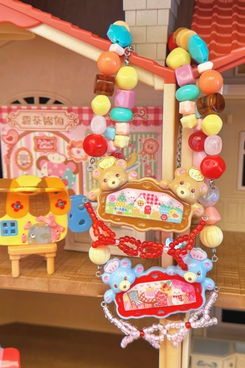 Collar Bear House ~ Lutra Jump