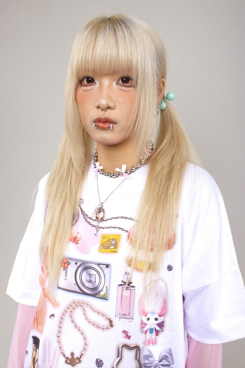 Girl's Clutter Oversize T-Shirt ~ Souvenir