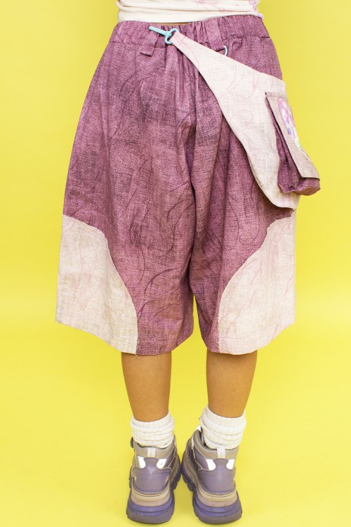 BUENA ONDA Pantalón Bermuda con Bolsito Rosa ~ Renkillah x Mad Choco