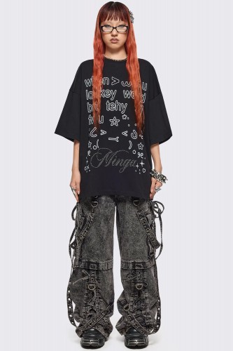 Camiseta Oversized Lowkey Weird - Minga London 2