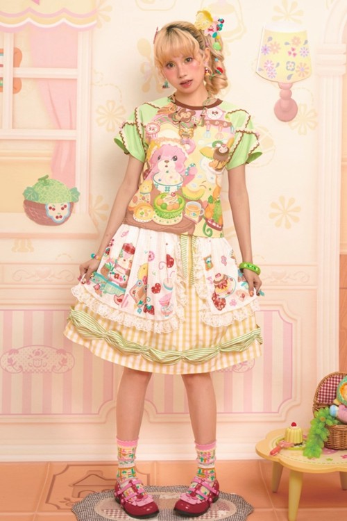 Sweet Melon Shop Apron Skirt ~ Lutra Jump